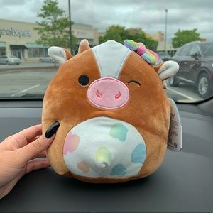 Griella the cow Squishmallow🤎